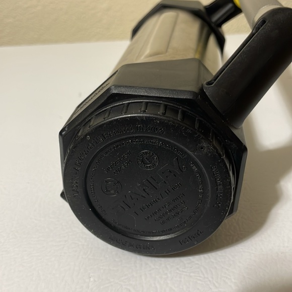 Stanley Aladdin Stainless Steel Vacuum Bottle. Very Good Condition 1.1 Quart. - Picture 7 of 12